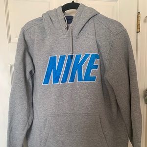 NIKE Men’s Sweatshirt